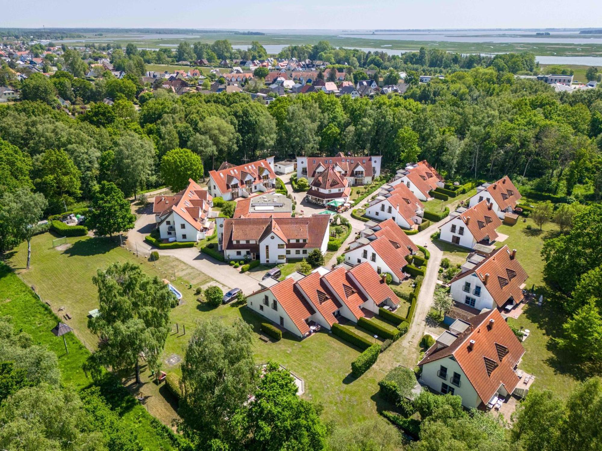 Ferienpark Freesenbruch Wohnung 2 6 - Windrose Цингст Екстериор снимка